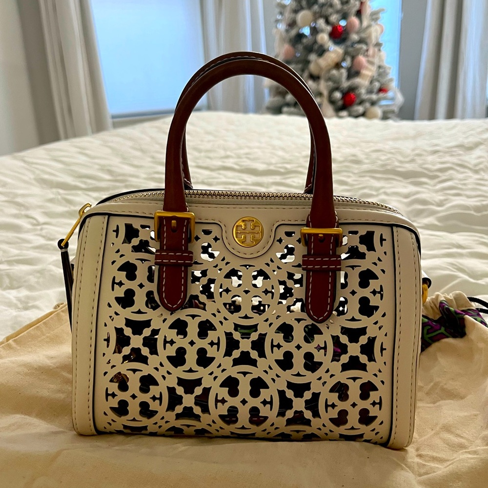 Gorgeous RARE Tory Burch bag